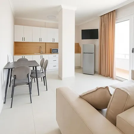 Nuve Sea View Apartment Golem Durres * ゴーレム